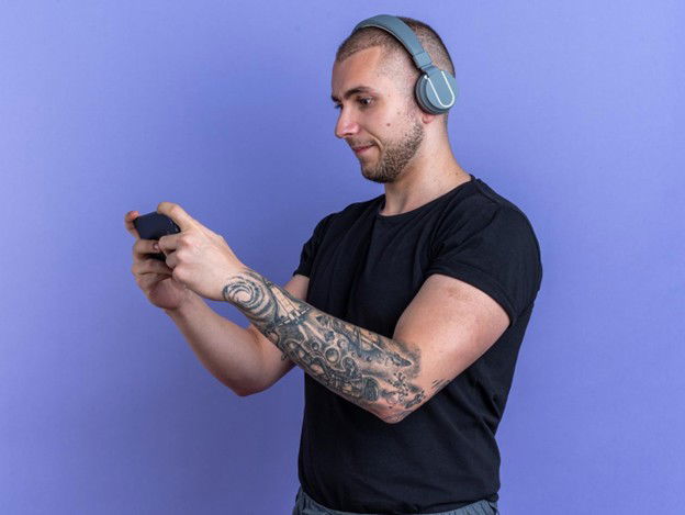 From Mobile to Arena: How MelBet Download Empowers Esports Fans