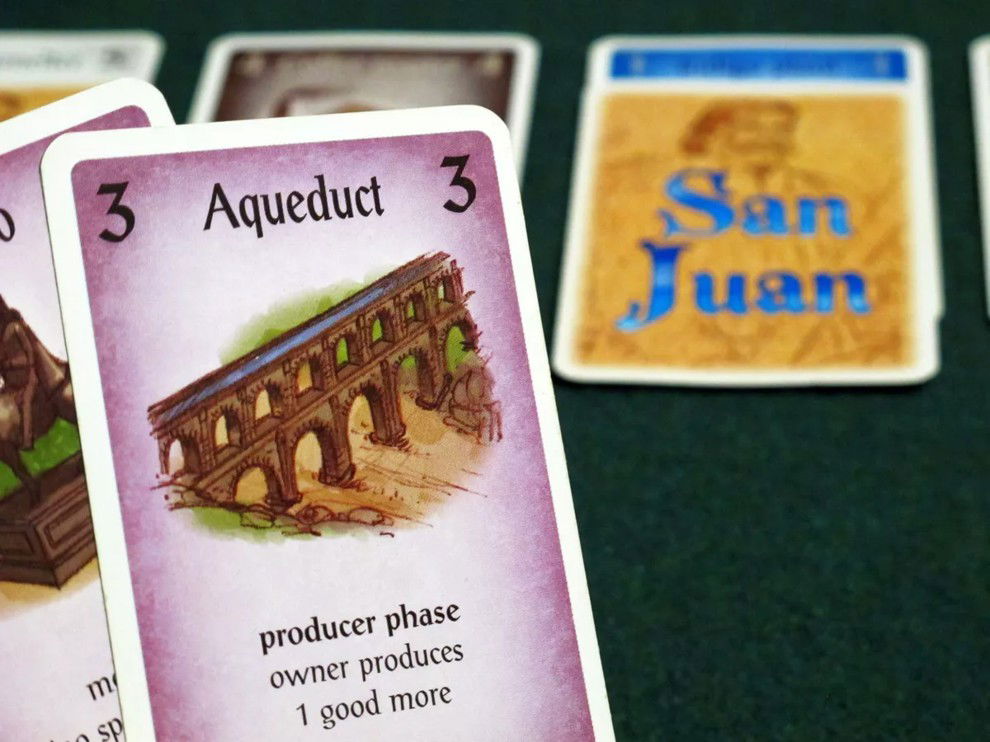 O Aqueduto permite ao seu proprietário produzir um bem a mais quando o Produtor for executado