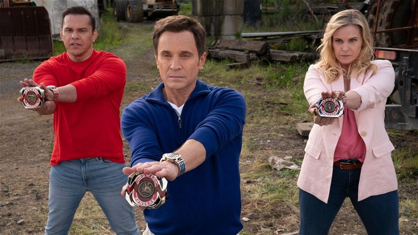 How many Power Rangers Cameos and Easter Eggs are in the new movie?